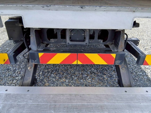 三菱ふそうファイターアルミウイング中型（4t）[写真10]