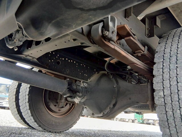 三菱ふそうファイターアルミウイング中型（4t）[写真37]