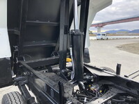 三菱ふそうファイターダンプ中型（4t）[写真24]