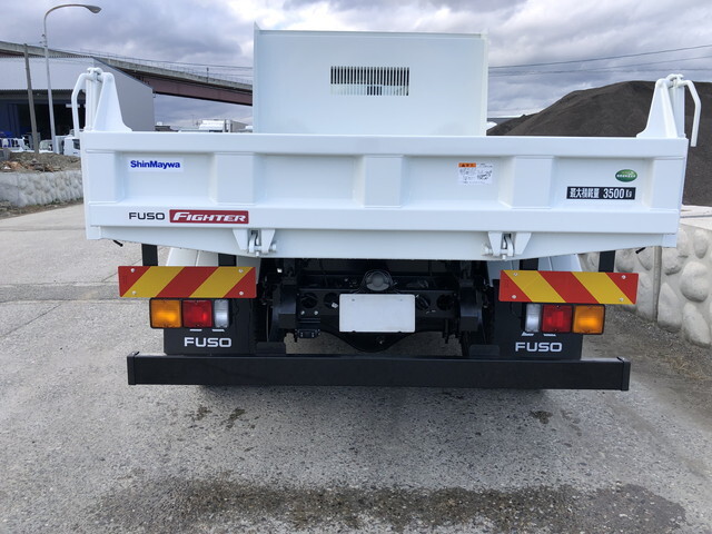 三菱ふそうファイターダンプ中型（4t）[写真37]