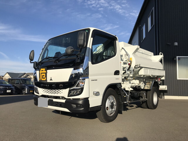 三菱ふそうキャンタータンク車（タンクローリー）小型（2t・3t）[写真03]