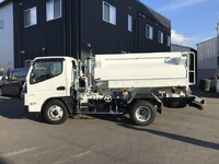 三菱ふそうキャンタータンク車（タンクローリー）小型（2t・3t）[写真06]