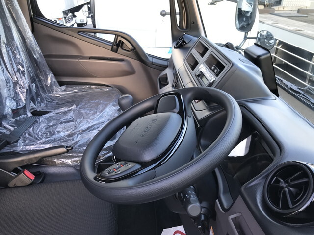 三菱ふそうキャンタータンク車（タンクローリー）小型（2t・3t）[写真07]