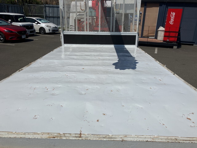 三菱ふそうキャンタークレーン6段小型（2t・3t）[写真11]