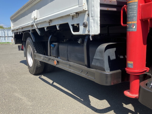 三菱ふそうキャンタークレーン6段小型（2t・3t）[写真19]