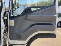 三菱ふそうキャンタークレーン6段小型（2t・3t）[写真30]