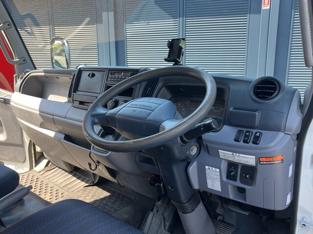 三菱ふそうキャンタークレーン6段小型（2t・3t）[写真33]