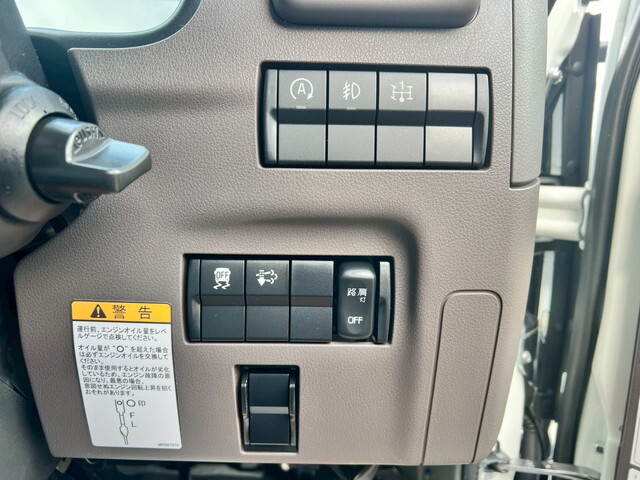 三菱ふそうキャンターパッカー車（塵芥車）小型（2t・3t）[写真10]