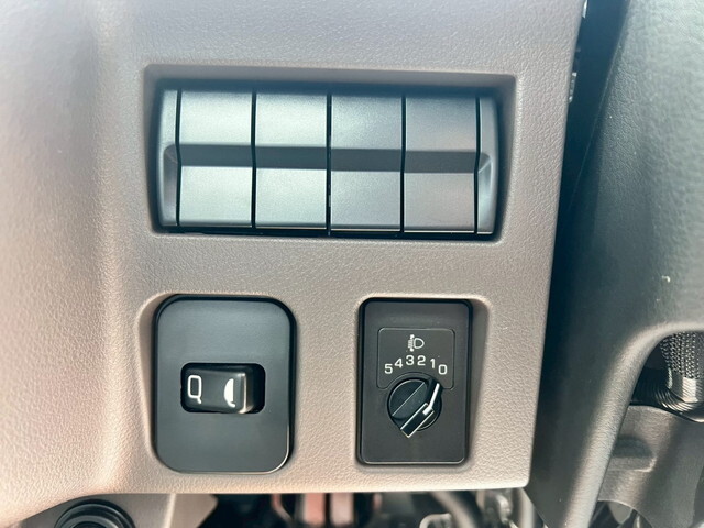 三菱ふそうキャンターパッカー車（塵芥車）小型（2t・3t）[写真11]