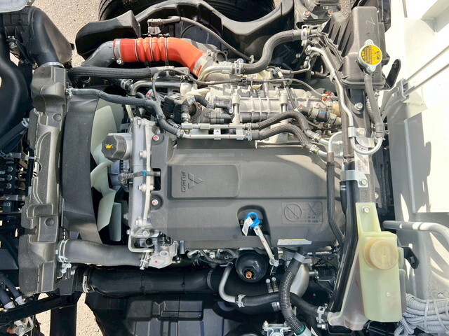 三菱ふそうキャンターパッカー車（塵芥車）小型（2t・3t）[写真17]