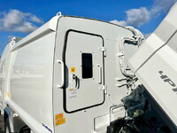 三菱ふそうキャンターパッカー車（塵芥車）小型（2t・3t）[写真34]