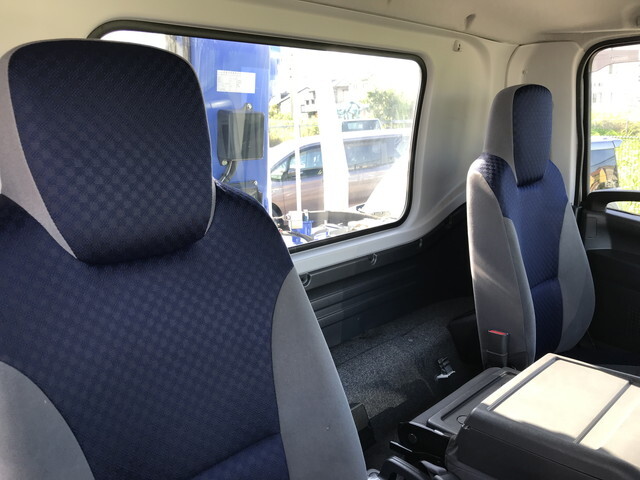 いすゞフォワードクレーン4段中型（4t）[写真07]