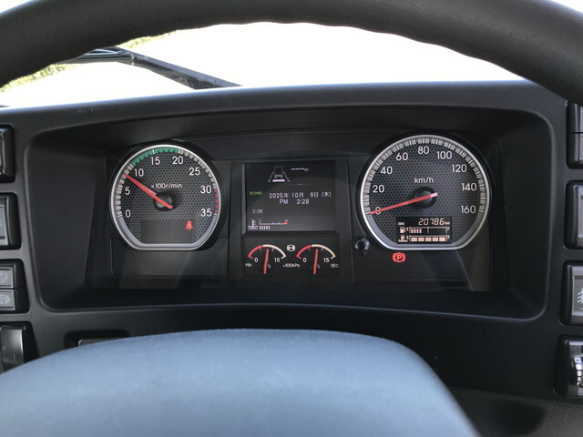 いすゞフォワードクレーン4段中型（4t）[写真08]