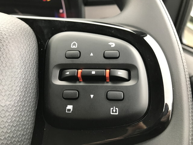 三菱ふそうキャンターダブルキャブ（Wキャブ）小型（2t・3t）[写真13]