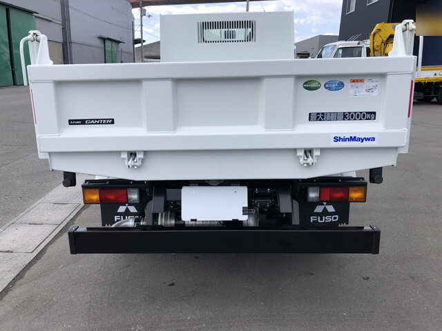 三菱ふそうキャンターダンプ小型（2t・3t）[写真15]