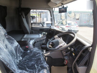 UDトラックスクオンアルミウイング大型（10t）[写真20]