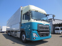 UDトラックスクオンアルミウイング大型（10t）[写真06]