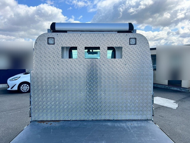 いすゞエルフアルミブロック小型（2t・3t）[写真12]