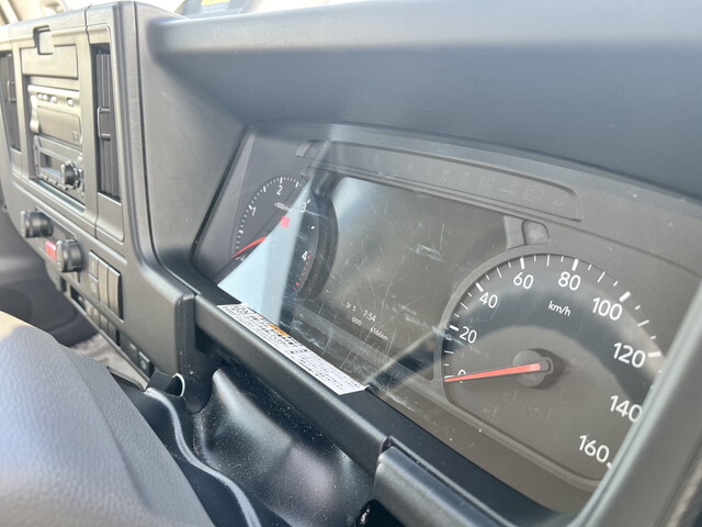 いすゞエルフアルミブロック小型（2t・3t）[写真17]