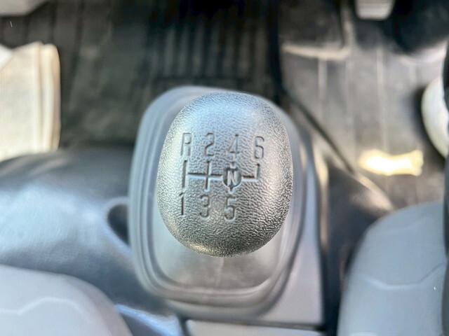 いすゞエルフアルミブロック小型（2t・3t）[写真24]