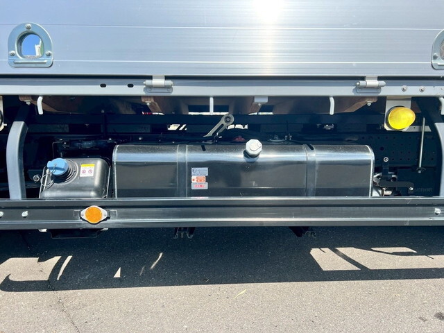 いすゞエルフアルミブロック小型（2t・3t）[写真30]