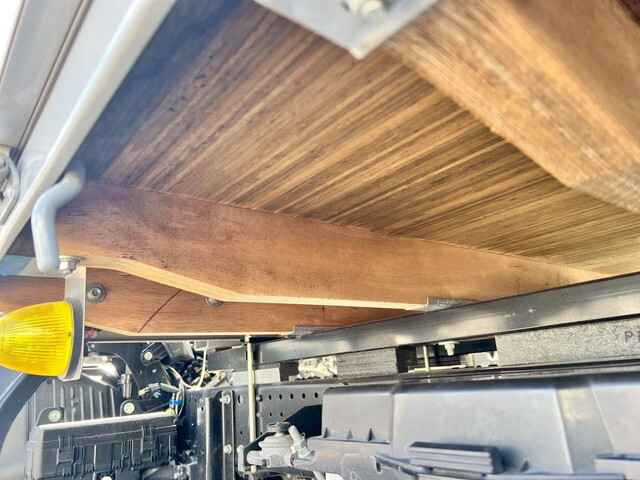 いすゞエルフアルミブロック小型（2t・3t）[写真35]