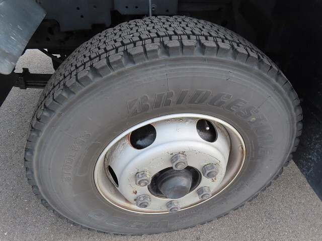 いすゞフォワードアルミウイング増トン（6t・8t）[写真14]