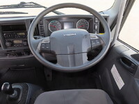 いすゞフォワードアルミウイング増トン（6t・8t）[写真24]