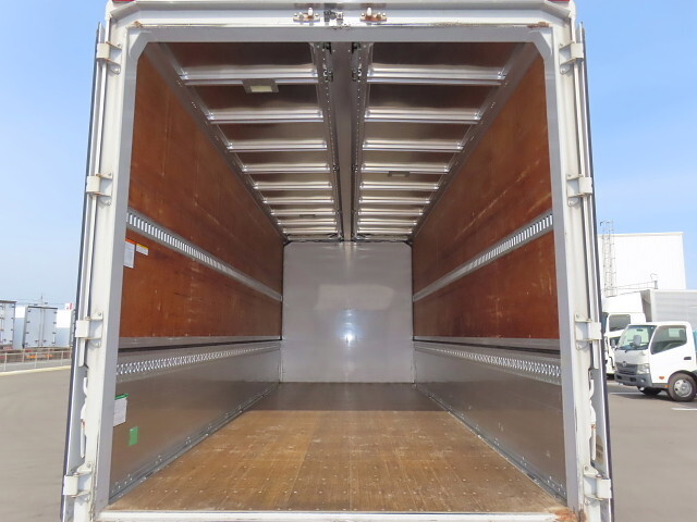 いすゞフォワードアルミウイング増トン（6t・8t）[写真29]