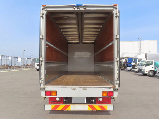 いすゞフォワードアルミウイング増トン（6t・8t）[写真07]