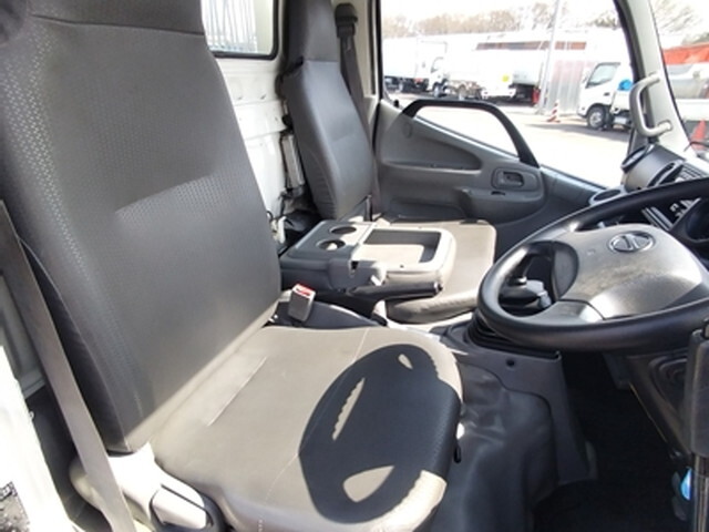 日野デュトロローダーダンプ小型（2t・3t）[写真23]