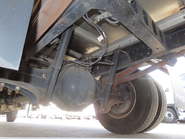 日野レンジャー冷凍車（冷蔵車）中型（4t）[写真11]