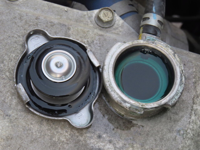 日野レンジャー冷凍車（冷蔵車）中型（4t）[写真18]