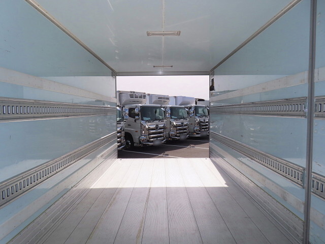 日野レンジャー冷凍車（冷蔵車）中型（4t）[写真36]