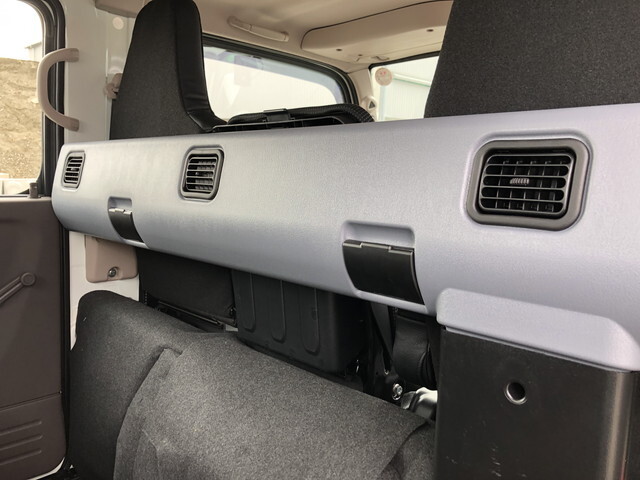 三菱ふそうキャンターダブルキャブ（Wキャブ）小型（2t・3t）[写真14]