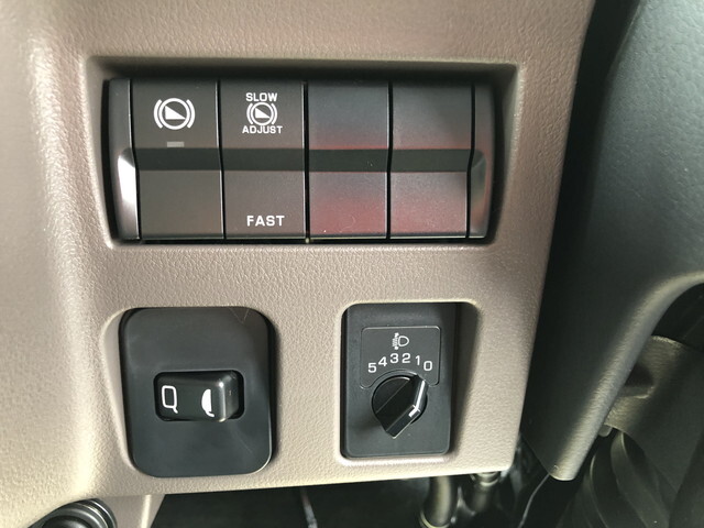 三菱ふそうキャンターダブルキャブ（Wキャブ）小型（2t・3t）[写真16]