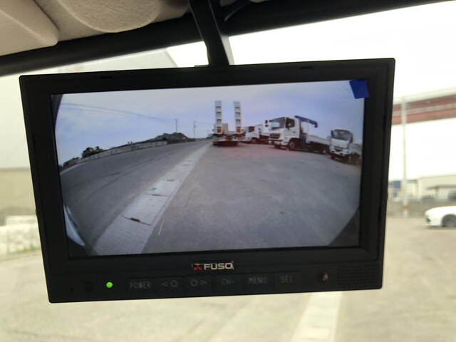 三菱ふそうキャンターダブルキャブ（Wキャブ）小型（2t・3t）[写真18]