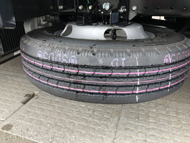 三菱ふそうキャンターダブルキャブ（Wキャブ）小型（2t・3t）[写真32]