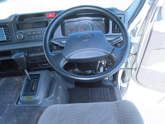 トヨタコースターマイクロバス[写真18]