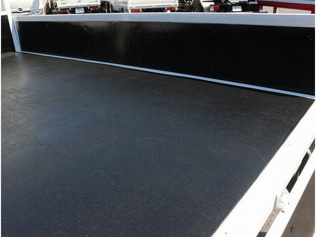 いすゞエルフ平ボディ小型（2t・3t）[写真10]