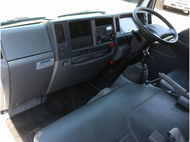 いすゞエルフ平ボディ小型（2t・3t）[写真26]