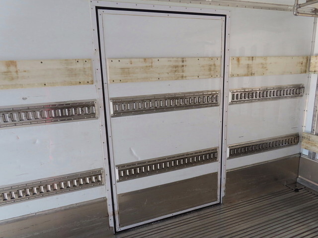 日野レンジャー冷凍車（冷蔵車）中型（4t）[写真31]