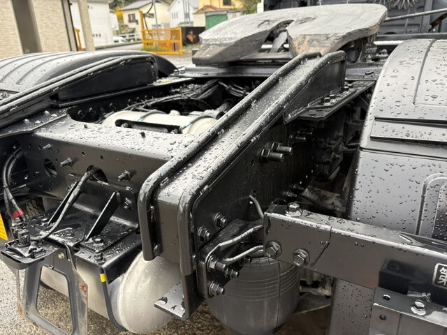 日野プロフィアトレーラーヘッド（トラクターヘッド）大型（10t）[写真10]