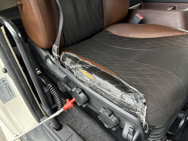 日野プロフィアトレーラーヘッド（トラクターヘッド）大型（10t）[写真39]