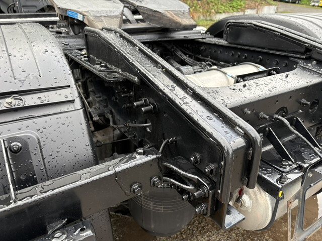 日野プロフィアトレーラーヘッド（トラクターヘッド）大型（10t）[写真09]