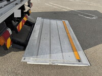 日野デュトロパネルバン小型（2t・3t）[写真12]