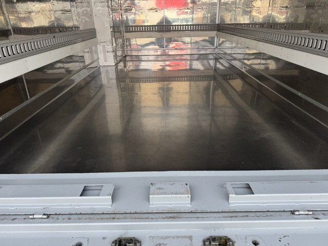 日野デュトロパネルバン小型（2t・3t）[写真14]