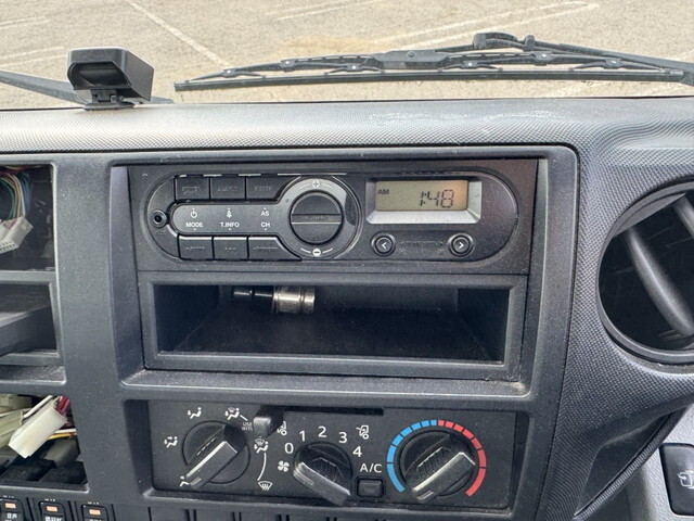 日野デュトロパネルバン小型（2t・3t）[写真19]