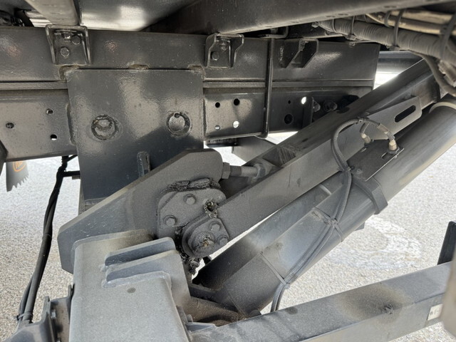 日野デュトロパネルバン小型（2t・3t）[写真33]