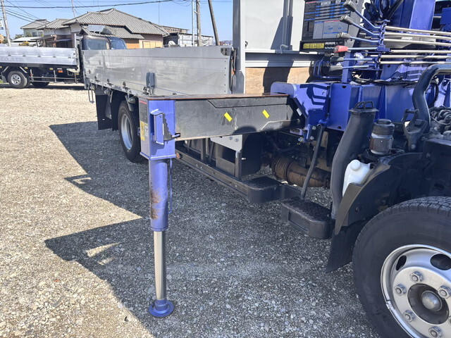 いすゞエルフクレーン4段小型（2t・3t）[写真14]